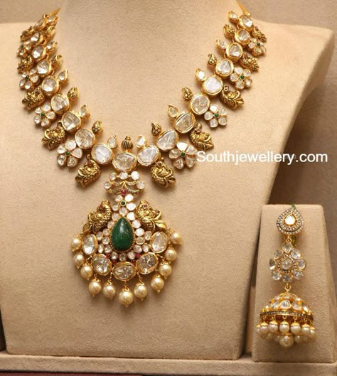 Polki Diamond Peacock Haram and Long Jhumkas Indian Jewellery Gold, Work Necklaces, Gold Jewelry Simple Necklace, Jewelry Set Design, Gold Necklace Indian Bridal Jewelry, Pearl Necklace Designs, Antique Bridal Jewelry, Antique Jewelry Indian, Jewelry Designing