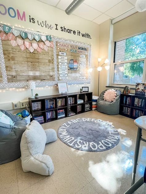 Crafting Cozy Corners: Your Go-To Guide for a Classroom Library Makeover - Shayna Vohs Primary Classroom Reading Corner, Boho Reading Corner Classroom, Classroom Reading Nook Cozy Corner, Cozy Corner Classroom Ideas, Cozy Classroom Library, Toddler Cozy Corner Classroom, Classroom Cozy Corner, Safe Space Classroom Cozy Corner, Tiny Classroom Setup