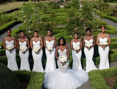 This bridal party takes wearing all white and feeling godly to a whole new level of lit | Essence.com Maid Of Honor Dresses, White Spaghetti, White Bridesmaid, All White Wedding, White Bridesmaid Dresses, Dressed In White, Black Bride, Mod Wedding, Dresses Cheap