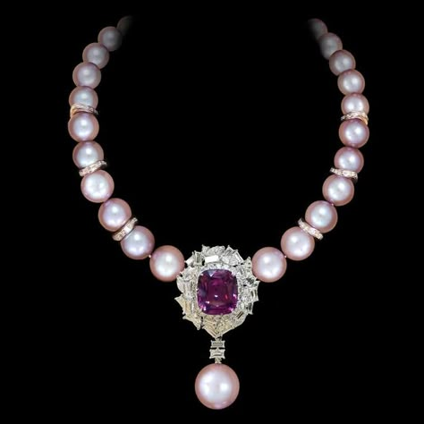 Margot McKinney natural pink pearl, Burmese spinel and diamond necklace Costume Jewelry Rings, Pink Pearls, Fine Silver Jewelry, Gold Bar Necklace, Walk On The Wild Side, Baguette Diamonds, Beads Jewellery, Gorgeous Jewelry, Pink Pearl