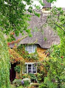 Crossing the border into England and heading south brings us to the pair of Storybook Style cottages pictured below.     Oozing  with  nostalgic charm, they embody the ideal of a romantic English cottage! Cute Cottages, Tudor Cottage, Little Cottages, Stone Cottages, Fairytale Cottage, Quaint Cottage, Storybook Cottage, Thatched Cottage, Style Cottage