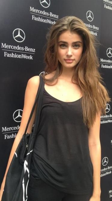 Taylor Hill Hair, Taylor Hill Style, Inka Williams, Taylor Marie Hill, Taylor Hill, Model Aesthetic, Foto Art, Model Life, Pretty Face