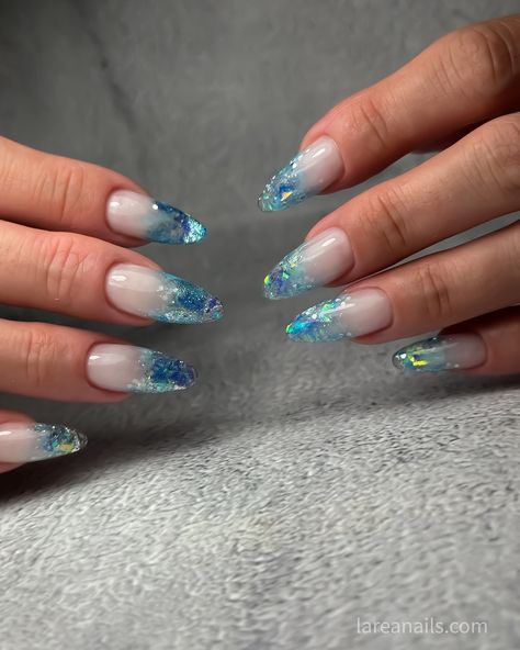 Blue Crystal Nails, Crystal Nails, Blue Accents, Blue Crystals, How To Do Nails, Beautiful Nails, Nails Inspiration, Manicure, Nails