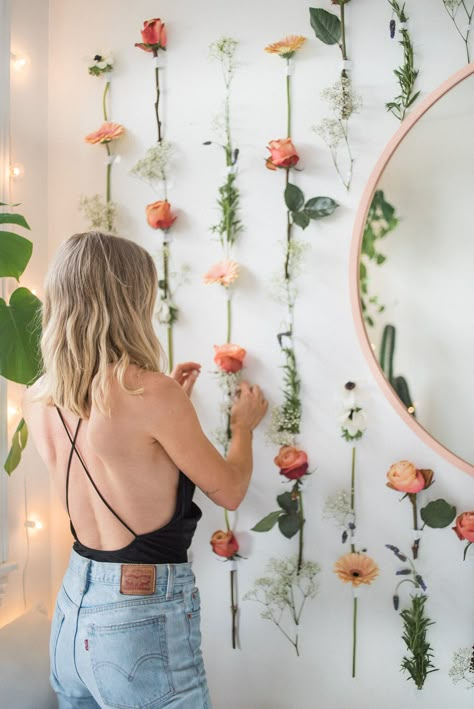 How to Make a DIY Flower Wall — DELANEY BEDROSIAN Flower Wall Decor Diy, Wall Bedroom Diy, Diy Flower Wall, Selfie Wall, Flower Bedroom, Flower Wall Backdrop, Deco Studio, Flower Room, Dekorasi Kamar Tidur