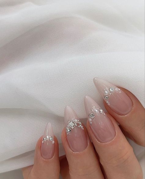 Glazed Nails With Pearls, Nails Acrylic For Bride, Ring Stone Nails, Pearl Placement On Nails, White Glitter French Tip Nails Almond, French Tip Diamond Nails, Gemmed Nails, Neutral New Years Nails, Nail Gem Placement