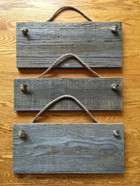 Pallet Wall Decor, Barn Wood Projects, Wood Pallet Signs, Pallet Creations, Sign Making, Wooden Pallet Projects, Pallet Wall, Barn Ideas, Pallet Crafts