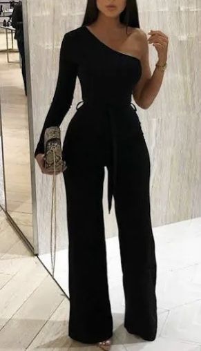 Black Jumpsuit Outfit Night, Graduation Jumpsuit, Jumpsuit Elegant Classy, All Black Outfit For Party, Black Jumpsuit Outfit, All Black Party, Chicago Outfit, Office Casual Outfit, Boujee Outfits