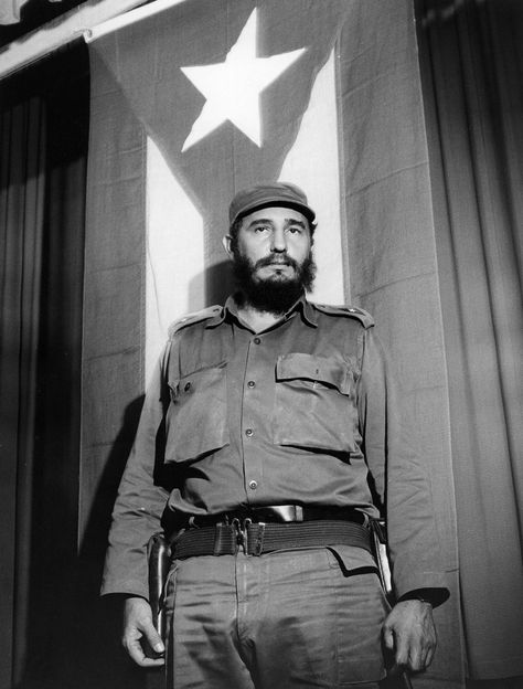 Fidel Castro, photographed in 1964. Castro, more than any other political leader in recent memory, had the stature of a living myth in his own country. Weird Characters, Cuba History, Bizarre Photos, Cuban Missile Crisis, History Facts Interesting, Historical People, Fidel Castro, Man Down, Havana Cuba