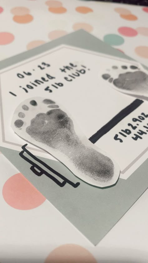 Newborn Crafts, Baby Footprint Crafts, Nicu Crafts, Nurse Crafts, Foot Print Art, Nicu Nursing, Nurse Ideas, Baby Footprint Art, Nursery Crafts