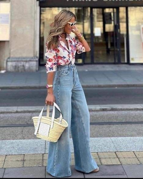 Summer Party Outfit Ideas For Women, Stripe Top And Jeans Outfit, Smart Casual Work Outfit Spring 2024, Casual Easter Outfits For Women 2024, Women’s Summer Western Outfits, Summer Fashion 2024 Trends Casual, Light Jeans Outfit Spring, Glamorous Spring Outfits, Minimalist Summer 2024 Outfits