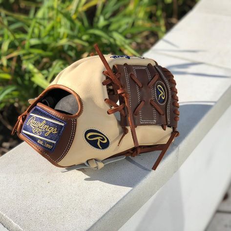 The new custom, PRO204-8 Softball And Volleyball, Softball Gear, Rawlings Baseball, Baseball Gloves, Softball Gloves, Baseball Pictures, Baseball Gear, Baseball Glove, Baseball Softball