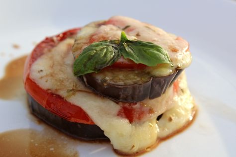 Roasted Eggplant Caprese Stack Eggplant Caprese, Snacks For Picky Eaters, Parmesan Tomatoes, Favorite Party Appetizers, Balsamic Vinegar And Olive Oil, Eggplant Recipes Easy, Mediterranean Recipe, Mountain Kitchen, Small Eggplant