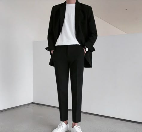 Korean Male Fashion Formal, Korean Formal Outfit Men, Korean Fashion Men Formal Casual, Korean Elegant Outfit Men, Jas Korea, Elegant Classy Outfits Men, Japanese Minimalist Fashion Men, Korean Men Outfit, Monochrome Outfit Men