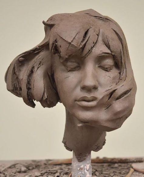 Eudald De Juana Gorriz on Instagram: ""Wind", sculpted in 2019. If you want to push your skills in sculpture, from the 16 to 20 of January @grzegorz_gwiazda and I will be teaching a Sculpture Workshop in Rio de Janeiro! Every day you will spend 3 hours sculpting portrait with me and 3 hours more working on the walking man project with Grzegorz. The Workshop will take place in the beautiful area of Macumba beach, Come and Join us to this immersive experience!! Send us an e-mail for more info Clay Portrait, Sculpture Workshop, Sculpture Portrait, Wood Sculpture Art, Ceramic Sculpture Figurative, Classic Sculpture, Walking Man, 3d Figures, Skeleton Art