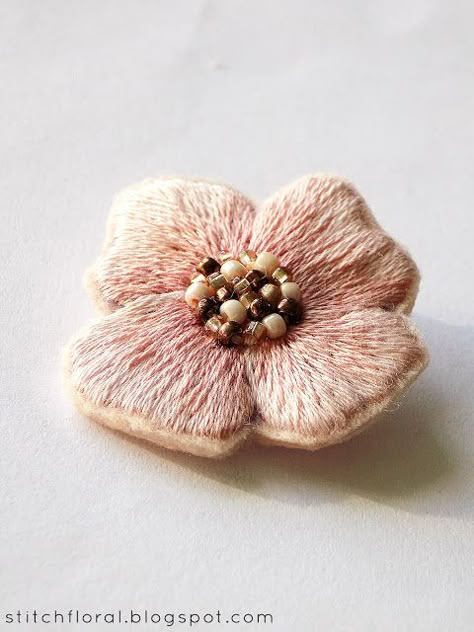 DIY embroidered brooch tutorial  #embroidery #diy #diytutorial #handembroidery #needlework #tutorials #brooches Brooch Tutorial, Embroidery Brooch, Diy Bead Embroidery, Embroidered Brooch, Fabric Brooch, Brooch Diy, Hand Embroidery Patterns Flowers, Embroidered Art, Felt Embroidery