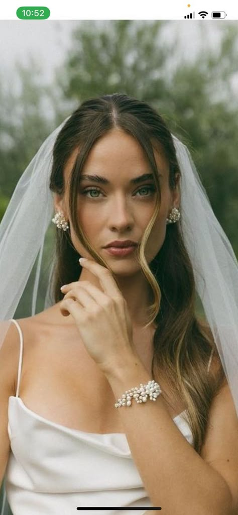 Veil Hair Down, Bride Hairstyles With Veil, Bridal Hair Half Up, Bridal Hair Down, Half Up Wedding Hair, Bridal Hair Veil, Wedding Hair Half, Wedding Glam, Bridesmaid Hair Makeup