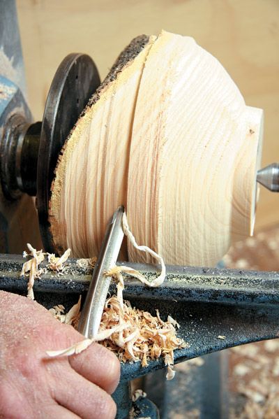 Wood Turned Bowls, Turned Bowls, Wood Turning Ideas, Woodturning Projects, Bark Edge, Turning Wood, Woodturning Ideas, Woodworking Lathe, Bowl Turning