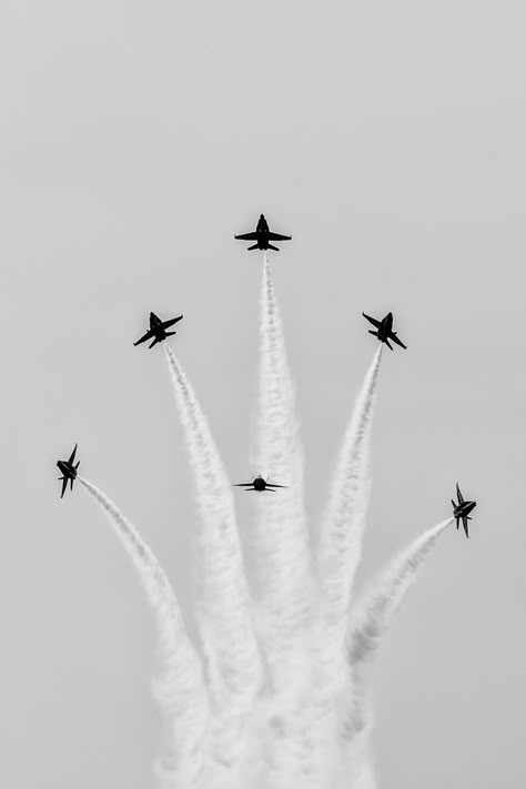 Blue Angels - Rochester Air Show 2015 | by DFiveRed Airshow Aesthetic, Air Asthetics Photos, F 16 Wallpaper, Us Air Force Aesthetic, Background Airplane, Blue Angels Wallpaper, Dark Aviation Aesthetic, Air Force Aesthetic Military, Coming Up For Air