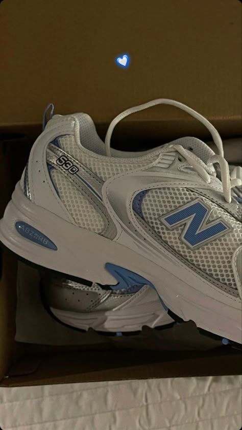 New Balance 530 Blue, Fire Shoes, Zapatillas New Balance, Pretty Sneakers, Ootd Women, Pretty Shoes Sneakers, Shoes Outfit Fashion, Shoe Gallery, Sport Shoes Women