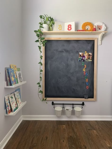 Diy Playroom Wall Art, Wall Art Toddler Boy Room, Chalk Wall Playroom Ideas, Chalkboard In Playroom, Play Room Boys Kids, Chalkboard Kids Room, Chalk Wall Playroom, Playroom Diy Ideas, Toddler Bedroom Wall Ideas