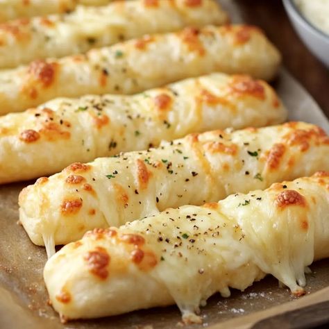 Copycat Papa Johns Cheese Sticks, Cheese Stick Recipes Easy, Diy Cheese Bread Sticks, Pizza Oven Breadsticks, Garlic Bread Sticks Pizza Dough, Italian Cheese Bread Recipe, Garlic Parm Pizza Rolls, Breadstick Recipe From Pizza Dough, Homemade Pizza Sticks 12 Tomatoes