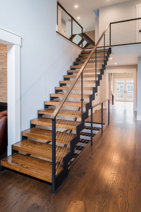 Floating Stairs Black Railing, Stairs With Wire Railing, Wire Railings For Stairs, Wire Railing Stairs, Cable Staircase Railing, Stairs In Foyer, Wire Stair Railing, Cable Stairs, Cable Wire Railing