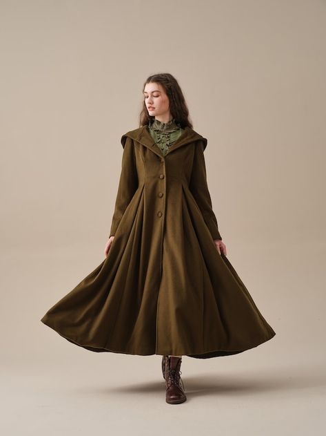 Linennaive - Etsy Cottagecore Coat, Vintage Winter Clothes, Irish Fashion Women, Fantasy Coat, Winter Cape Coat, Long Green Coat, Vintage Winter Coat, Olive Green Coat, Fit And Flare Coat