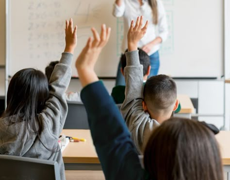 Teacher Helping Student Picture, Go To School Aesthetic, Teacher Photo Pictures, Tuition Aesthetic, Teacher Classroom Aesthetic, Teacher Teaching In Classroom Picture, School Teacher Photo, Teachers Teaching In Classroom, At School Aesthetic