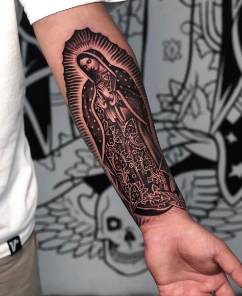 20+ Amazing Virgen De Guadalupe Tattoo Ideas To Inspire You In 2023! 18 Outsons Virgin Mary Tattoo Design, Mary Tattoo Design, Virgen Mary Tattoo, Virgen De Guadalupe Tattoo Ideas, Guadalupe Tattoo, Mother Mary Tattoos, Catholic Tattoos, Virgin Mary Tattoo, Chicano Tattoos Sleeve