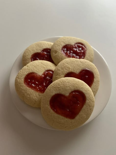 #jamheartcookies #cookie #cookies #heart #jam #bake Heart Shaped Jam Cookies, Cookies Heart, Heart Shaped Food, Shaped Food, Jam Cookies, Shaped Cookies, Heart Shaped Cookies, Cute Baking, Heart Cookies