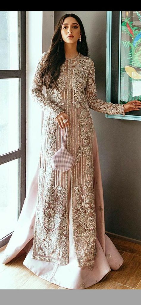 Trending Pakistani Outfits For Wedding, Pakistan Party Wear Dresses, Pakistani Latest Dresses Style 2023, Pakistani Floor Length Dress, Long Fancy Shirts Pakistani Wedding, Eastern Party Wear, Pakistani Wedding Bridal Dresses, Pakistani Bridal Embroidery Designs, Pakistani Bridesmaids Dresses