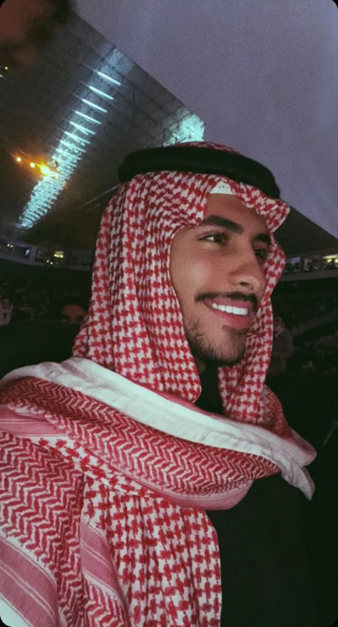 Arab Boys, Arab Guys, Middle Eastern Men, Arab Men Fashion, Handsome Arab Men, Muslim Men, Arab Beauty, Arab Men, Middle Eastern