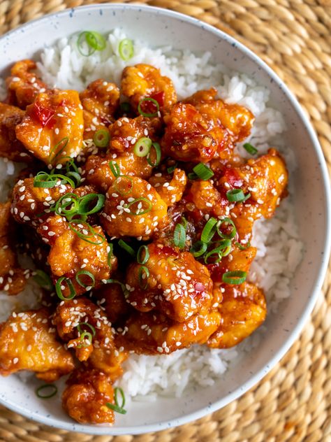 Crispy Sweet Chilli Chicken - Simple Home Edit Meals With Sweet Chili Sauce, Crispy Chicken Meals, Crispy Sweet Chilli Chicken, Easy Home Recipes Simple, Healthy Sweet Chili Chicken, Simple Recipes With Chicken, Sweet Chilli Chicken Wrap, Crispy Sweet Chili Chicken, Recipes Using Chili Sauce