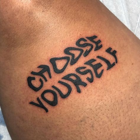 tristan ~ they/them on Instagram: “choose yourself every damn day xoxo ~~~ by machine @wolfgangsocialclub . . . . . . . . . . . #handpoke #handpokedtattoo #darkartists #qttr…” Hippe Piercings, Positive Tattoos, Tato Naruto, Tato Flash, Tattoos Quotes, Tattoos Geometric, Tattoos For Black Skin, Dope Tattoos For Women, Pretty Tattoos For Women