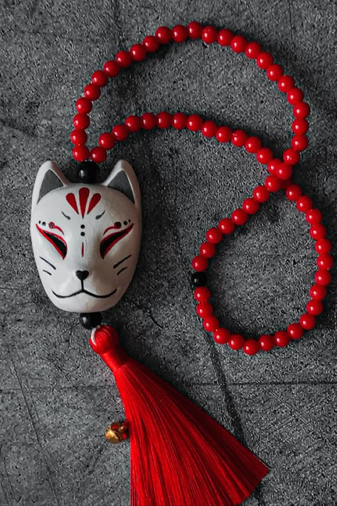 Kitsune mask