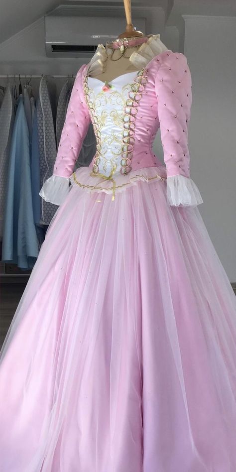 Barbie Princess And The Pauper Dresses, Annalise Princess And The Pauper, Barbie Erika Dress, Princess Annalise Barbie, Princess And The Pauper Dresses, Barbie Dresses In Real Life, Barbie Dresses For Women, Barbie Princess And The Pauper Costume, Barbie Annalise