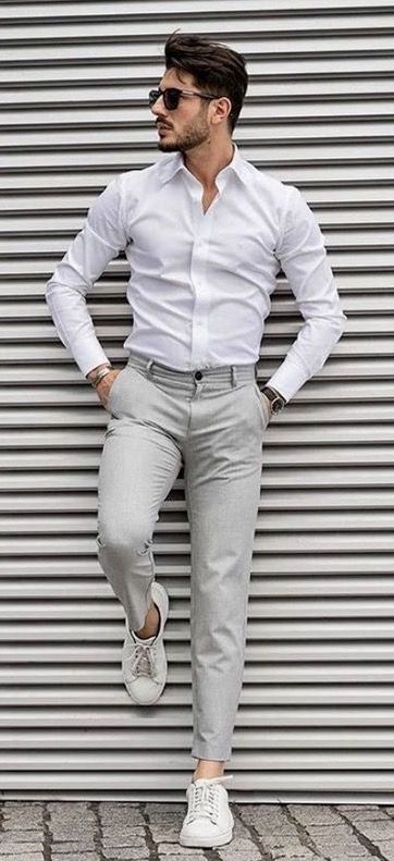 Style With White Shirt, Well Dressed Men Casual, Business Man Photography, Best Poses For Boys, Male Portrait Poses, Photography Shirts, Blazer Outfits Men, Male Models Poses, Mens Photoshoot Poses