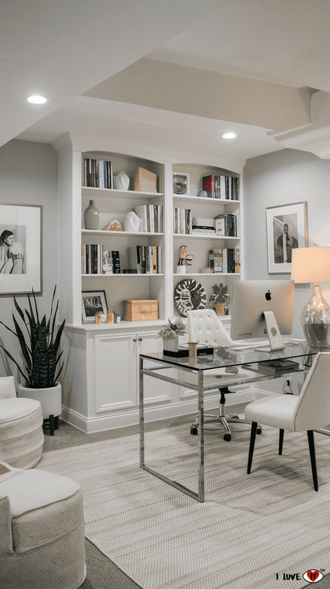 22 Stylish Home Office Ideas for Women to Elevate Your Workspace - I Luve It In Home Office For Women, Women’s Home Office, Grey Office Ideas, Grey And White Office, Home Office Inspo, Transitional Home Office, Office Redo, Aesthetic Home Office, White Home Office