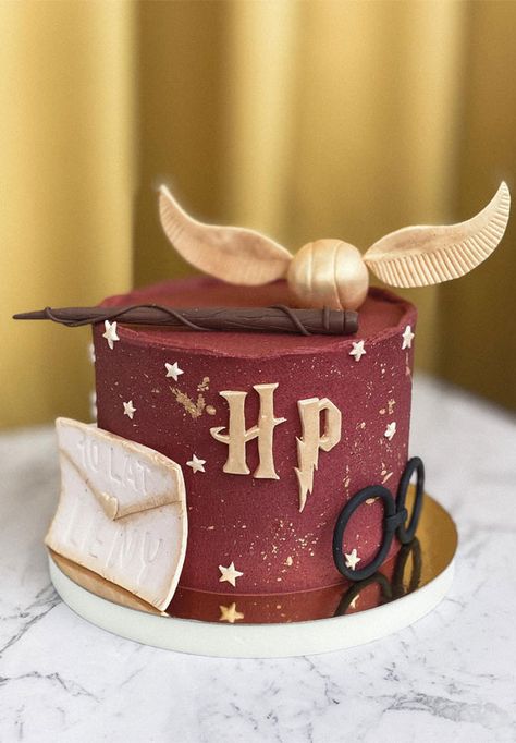 Harry Potter birthday cake, Harry Potter cake, Harry Potter theme cake, Harry Potter cake ideas Birthday Cake Harry Potter, Harry Potter Cake Ideas, Tort Harry Potter, Harry Potter Theme Cake, Gateau Harry Potter, Harry Potter Theme Birthday, 7th Birthday Cakes, Cumpleaños Harry Potter, Harry Potter Birthday Cake