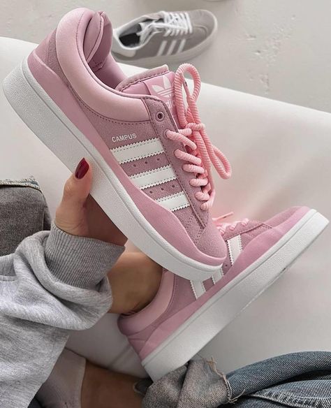 Pink Aesthetic Pictures, Pretty Sneakers, Bunny Pink, Dr Shoes, Pretty Shoes Sneakers, Shoe Wishlist, Fresh Shoes, Aesthetic Ideas, Hype Shoes