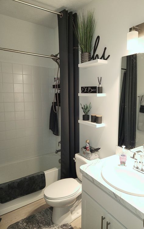 Black And Gray Restroom Ideas, Apartment Guest Bathroom Ideas, Black And White Bathroom Ideas Apartment, Modern Bathroom Design Apartment, Beginner Apartment Decor, Simple Clean Apartment Decor, Apartment Restroom Ideas, Black And White Bathroom Apartment, Moody Bathroom White Tile