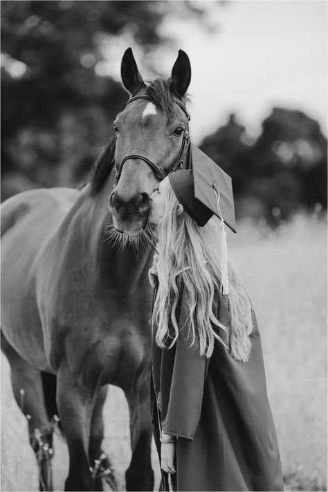 Senior Picture Ideas Equestrian, Unique Senior Pictures With Horses, Senior Portrait With Horse, Horse And Dog Senior Pictures, Equestrian Graduation Pictures, Country Senior Pictures Horse, Country Senior Pictures With Horses, Senior Pic Ideas With Horses, Graduation Horse Photoshoot