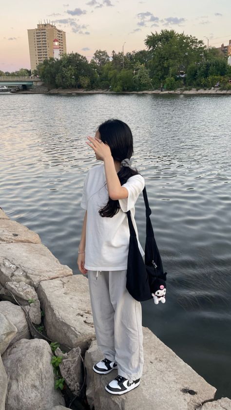 Comfy Korean Outfits, Tracy Sohn, Study Outfit, Korean Summer Outfits, Easy Trendy Outfits, Foto Ideas Instagram, Causual Outfits, Tomboy Fashion, Closet Fashion