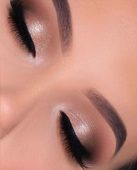 52. Soft Neutral Makeup Look Looking for the best eyeshadow eye makeup trends 2021. Whether smokey, Euphoria or soft glam eye makeup looks we’ve... Bridal Eye Makeup, Vintage Vibes, Eye Makeup, Nose Ring, Makeup, Make Up