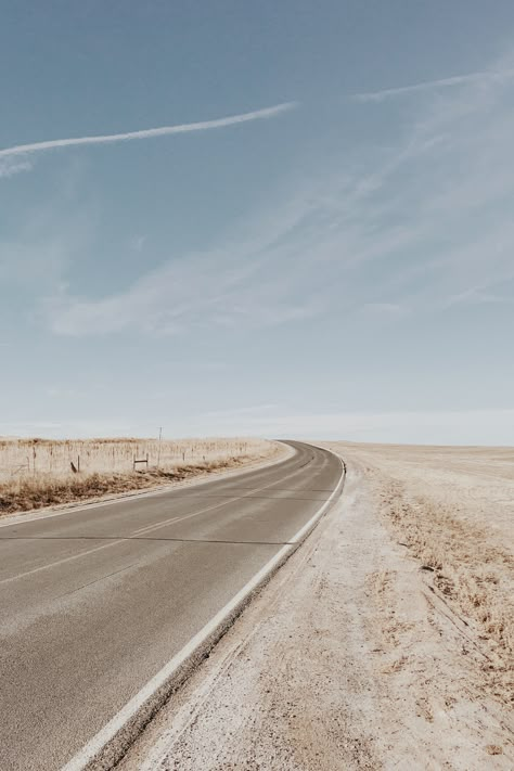 Country Backgrounds, In The Middle Of Nowhere, Middle Of Nowhere, Western Aesthetic, Blue Skies, Beach Aesthetic, White Aesthetic, Scenery Wallpaper, Aesthetic Backgrounds