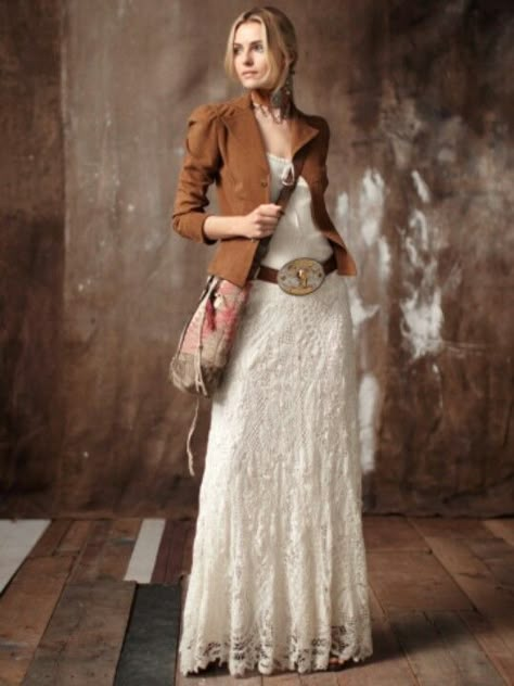 Mode Country, Ralph Lauren Looks, Look Boho Chic, Estilo Hippie, Western Outfits Women, Mode Boho, Cowgirl Chic, Boho Summer Dresses, Boho Chic Outfits