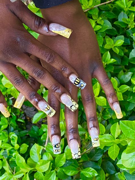 #nailinspiration #yellownails #nailsdesign Bumble Bee Nails, Bee Nails, Yellow Nails, Bumble Bee, Art Designs, Nails Inspiration, Nail Art Designs, Nail Designs, Bee