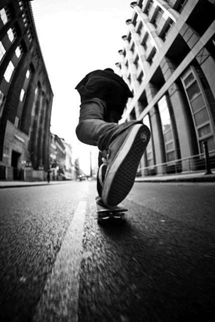 Skate Photography, Skate Photos, Skateboard Photography, Skate Art, Burton Snowboards, Foto Tips, Skateboard Art, Sport Photography, Kitesurfing