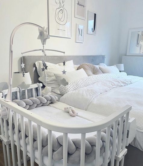 Cozy Baby Room, Baby Nursery Inspiration, Baby Room Organization, Baby Room Themes, Parents Room, Girl Nursery Room, Nursery Room Design, Baby Boy Room Nursery, Baby Room Inspiration