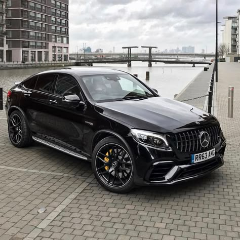 Glc 63 Amg, Mercedes Gle Coupe, Porsche Girl, Luxury Photos, Mercedes Benz Suv, Luxury Cars Mercedes, Mercedes Auto, Benz Suv, Auto Jeep